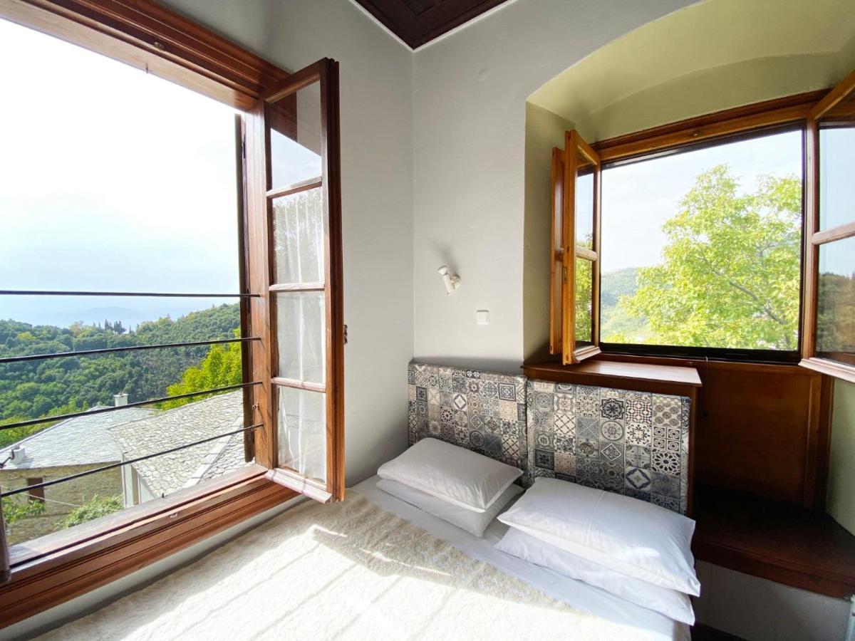 Alatinos Hotel Pinakatai ภายนอก รูปภาพ